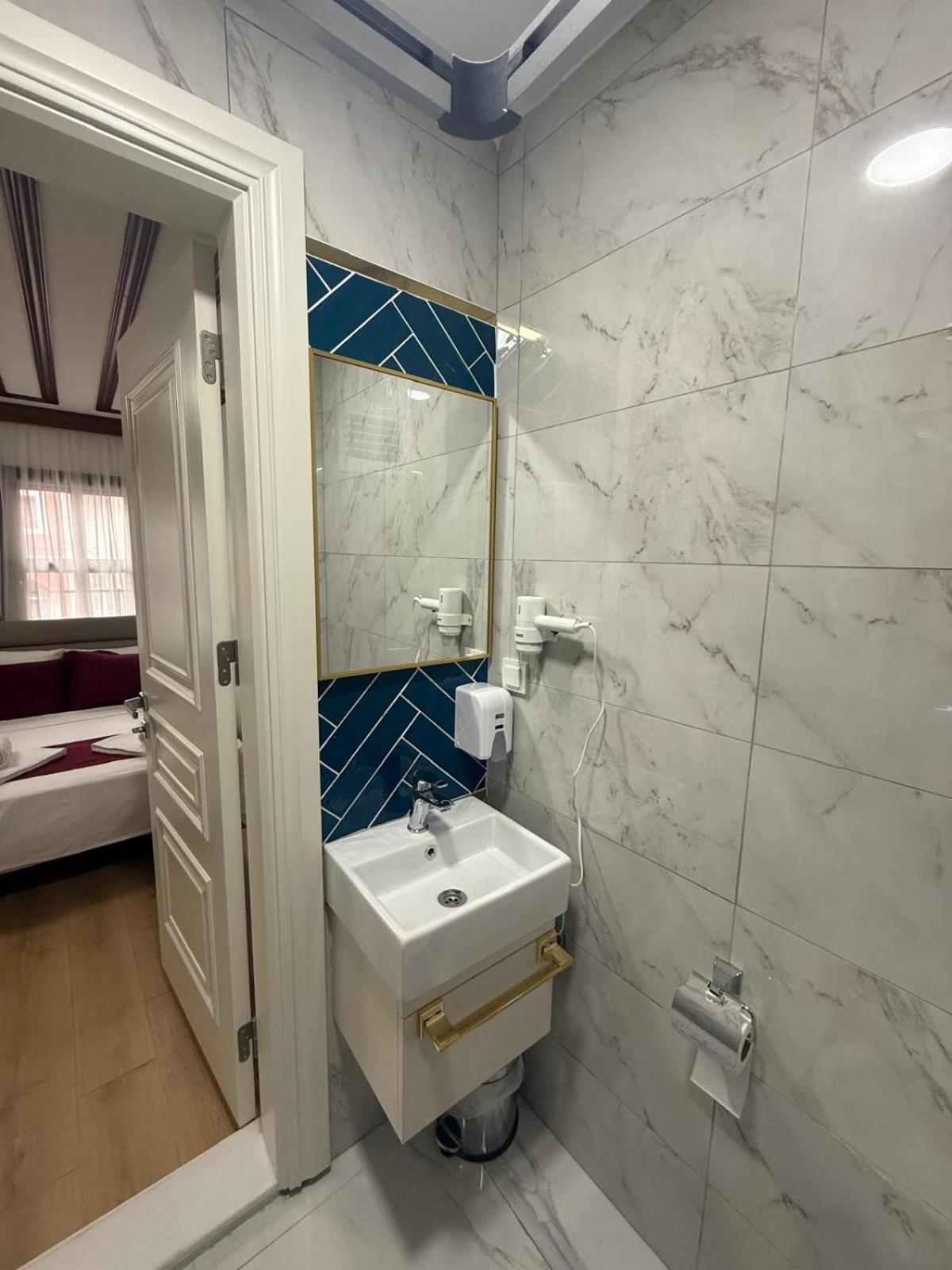Otel Neo